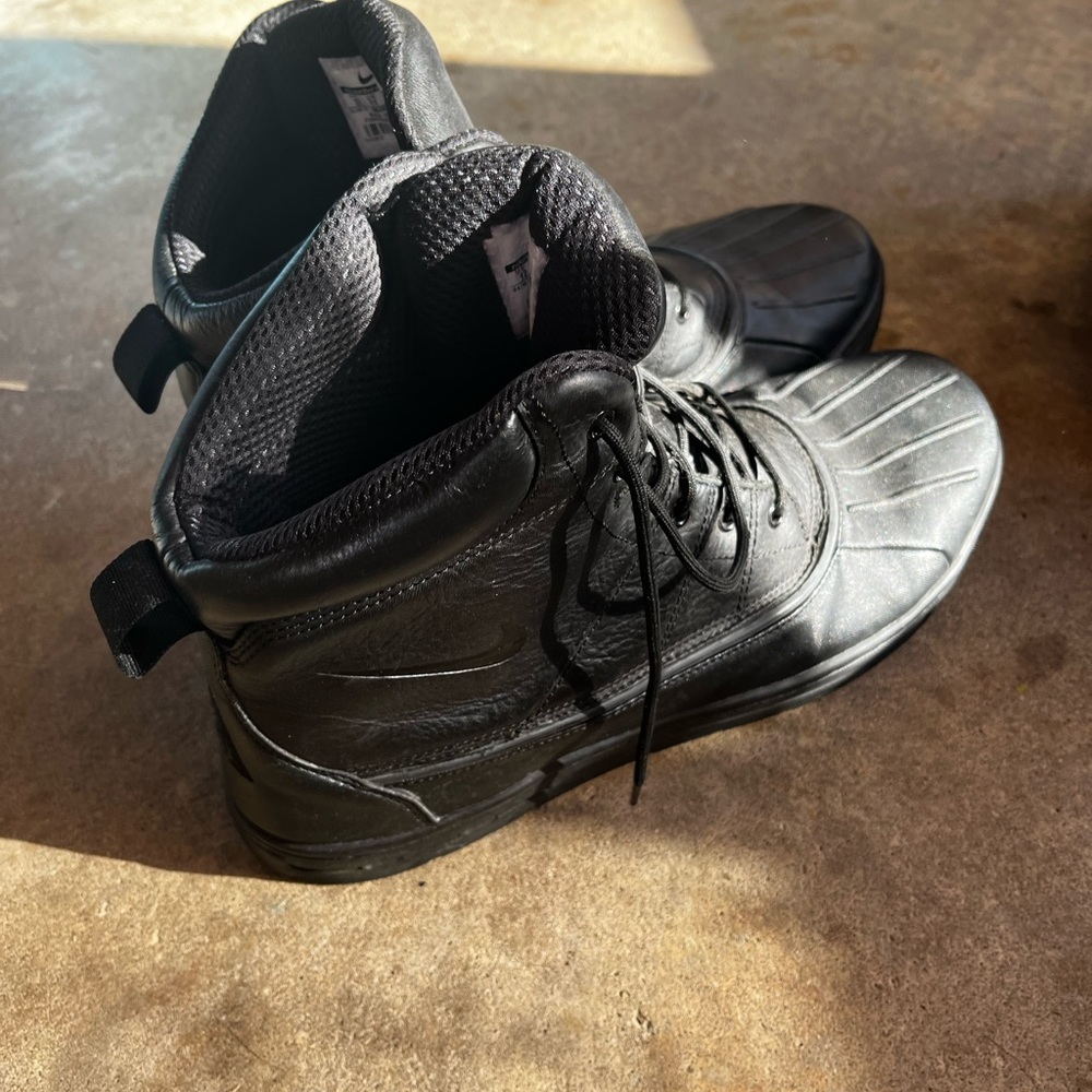 Nike Boots